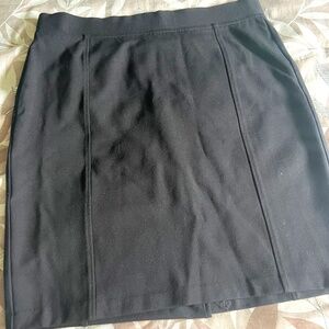 NOT YOUR DAUGHTERS JEANS BLACK SKIRT. SIZE XL